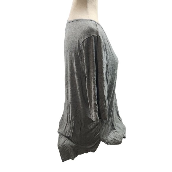 Torrid Gray Super Soft Knit V-Neck Tunic Top Size 1 Womens Relaxed Fit - Picture 4 of 7